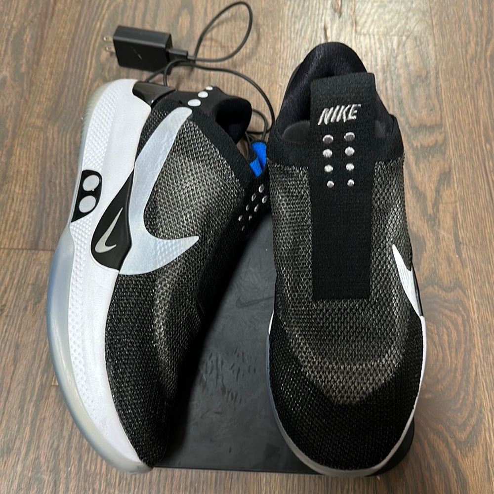 Nike BB Adapt